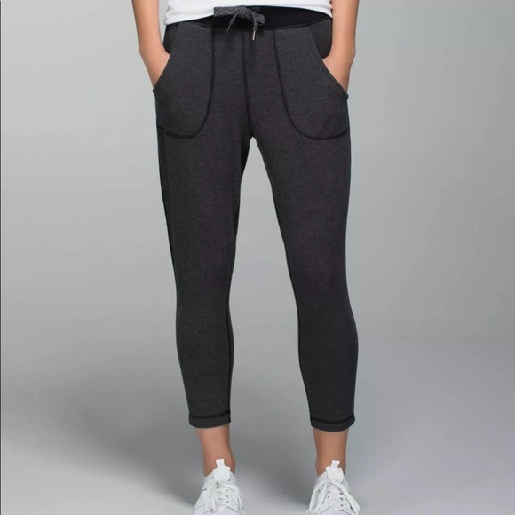 lululemon athletica Pants - Lululemon Free Fall Crops Heathered yoga pants